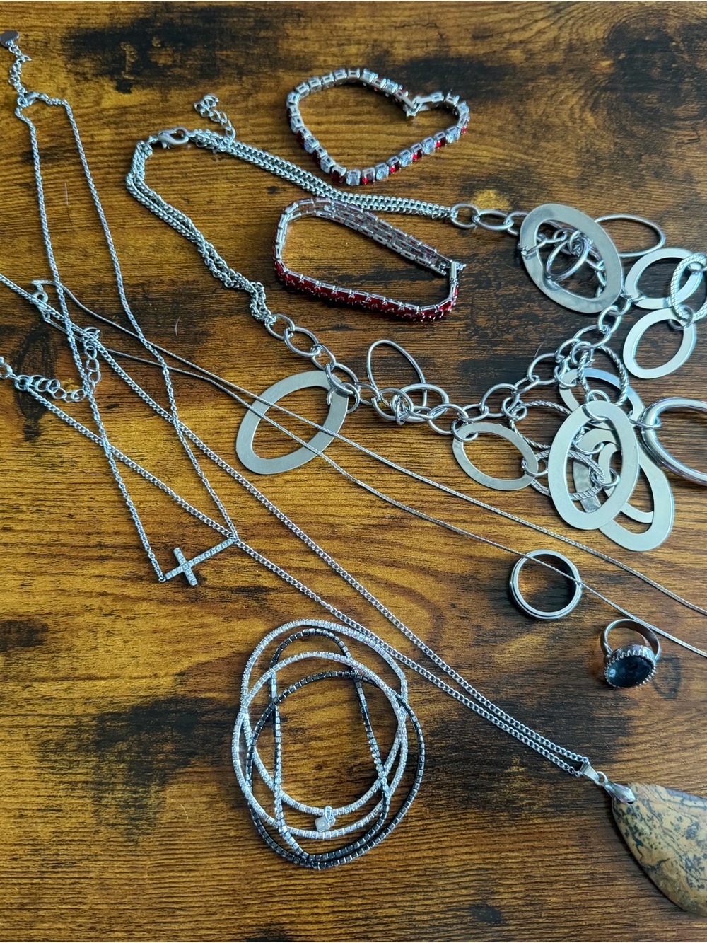 Silver Tone assorted mixed lot of jewelry. 9 pieces good condition. Wearable